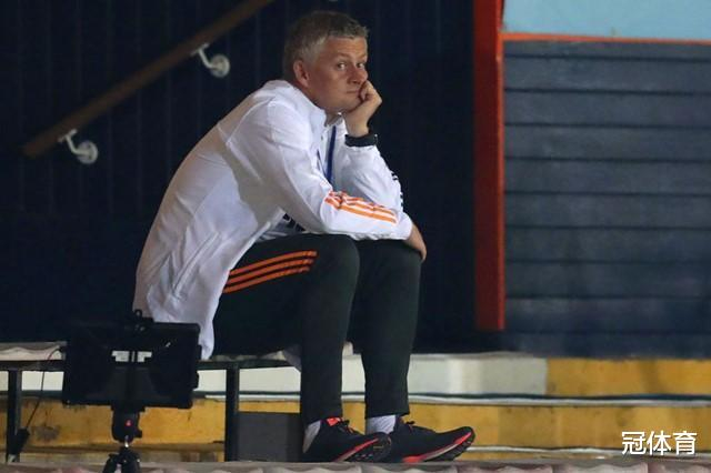 九游体育入口-下午比赛现场有人鞋掉了都没影响集体成绩